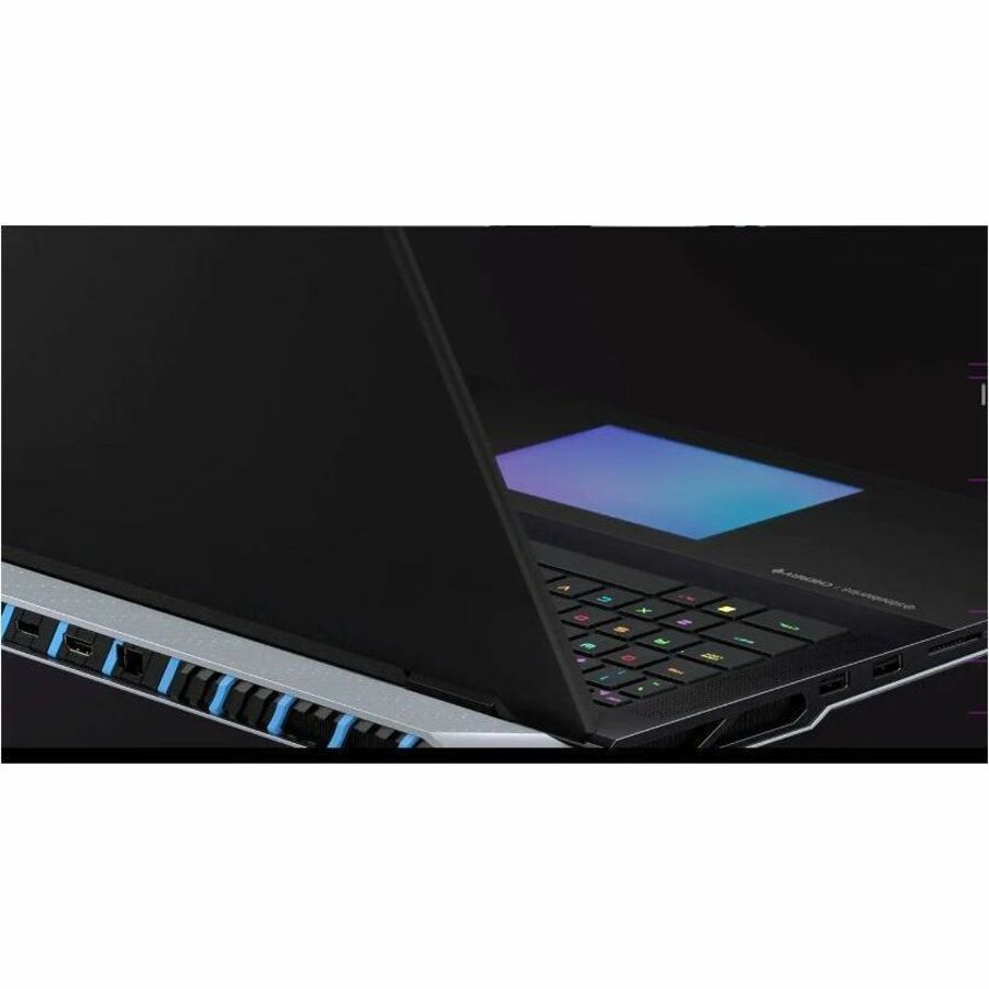 MSI Titan 18 HX Dragon Edition — 96 GB / 6TB — Ultra Gaming Legend